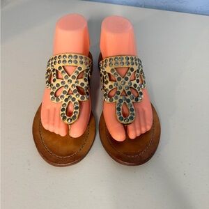 Frye Rachel studded embellished thong sandal boho style laser cut Women size 7.5